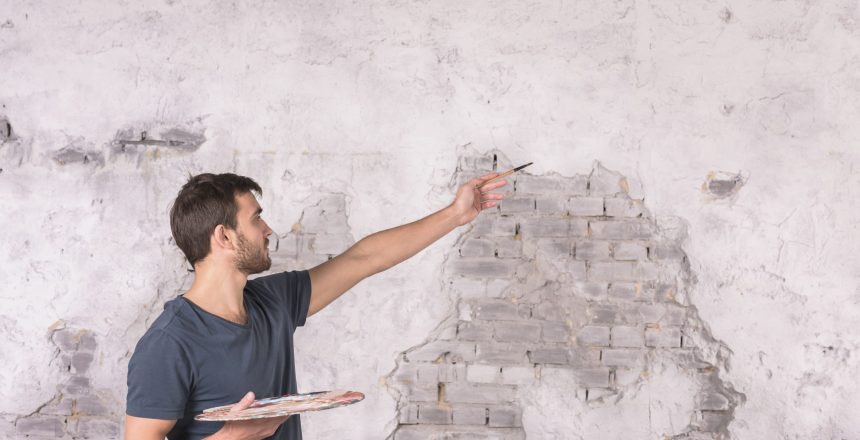 artist-with-color-palette (1)